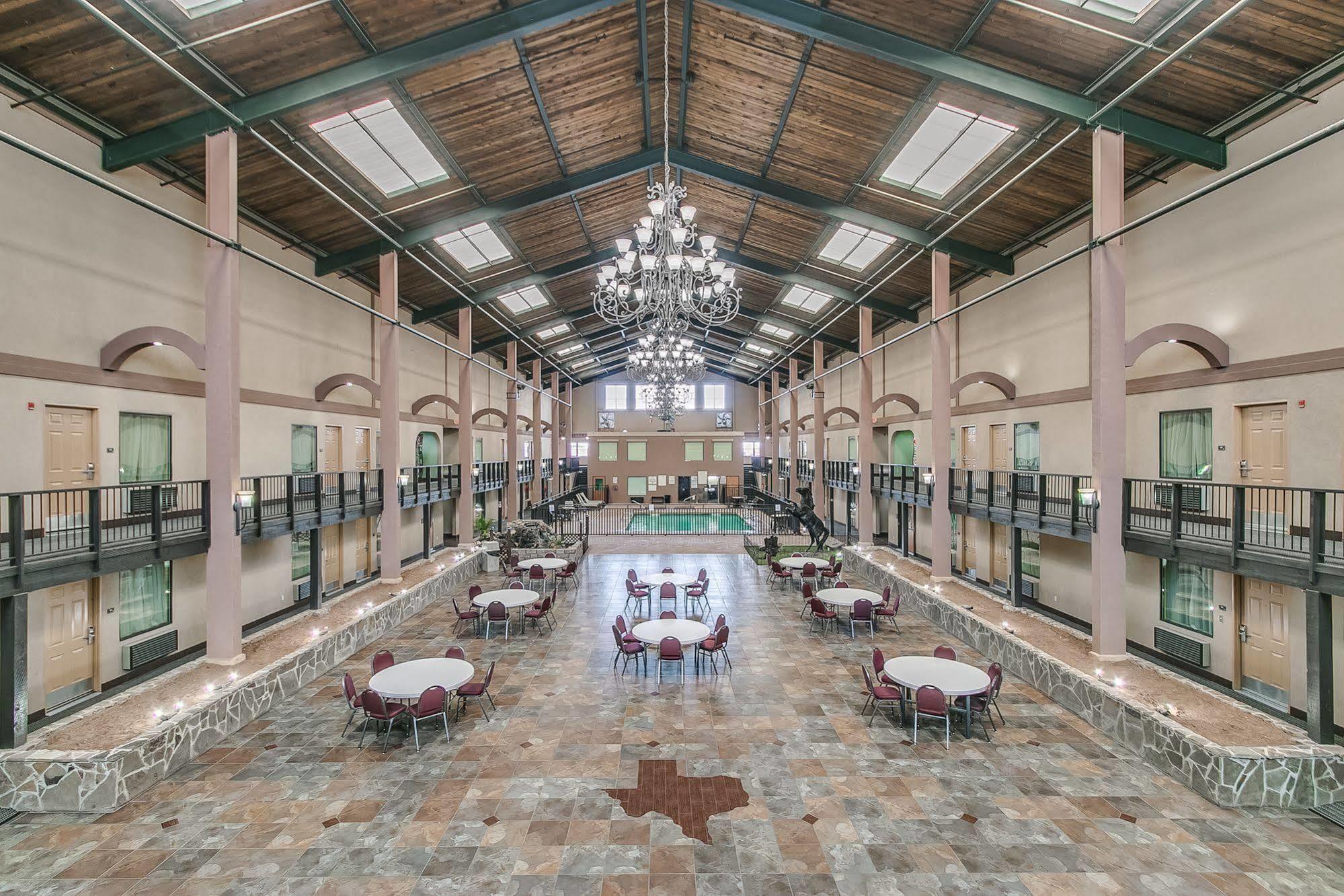 Days Inn By Wyndham Lubbock South Εξωτερικό φωτογραφία